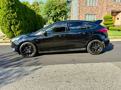 Used 2016 Ford Focus SE w/ Equipment Group 201A