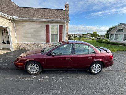 Used 2002 Saturn S-Series SL2 w/ SL2 Option Pkg 2