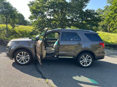 Used 2016 Ford Explorer XLT w/ Equipment Group 202A