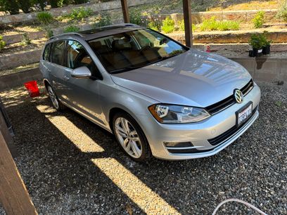 Used 2017 Volkswagen Golf SEL