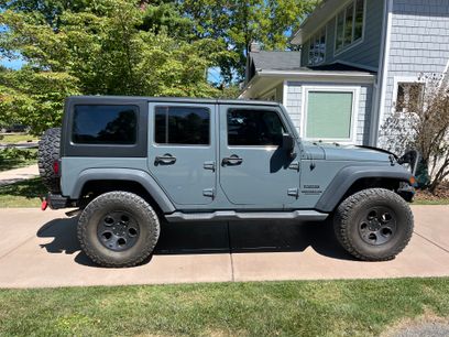 Used 2015 Jeep Wrangler Unlimited Sport