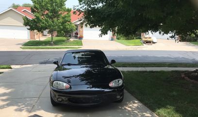 Used 2000 MAZDA MX-5 Miata