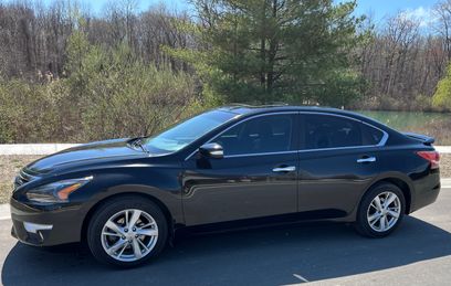 Used 2013 Nissan Altima 2.5 SV w/ 2.5SV Convenience Pkg