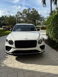 Used 2022 Bentley Bentayga