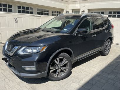 Used 2017 Nissan Rogue SL w/ SL Premium Package