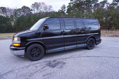 Used 2009 Chevrolet Express 1500 w/ Preferred Equipment Group