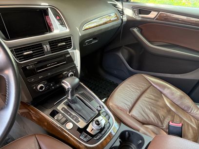 Used 2015 Audi Q5 2.0T Premium Plus w/ Technology Package