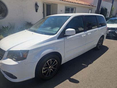 Used 2016 Dodge Grand Caravan SXT
