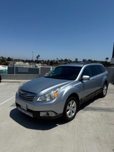 Used 2012 Subaru Outback 2.5i Limited w/ Moonroof Pkg