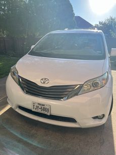 Used 2011 Toyota Sienna XLE