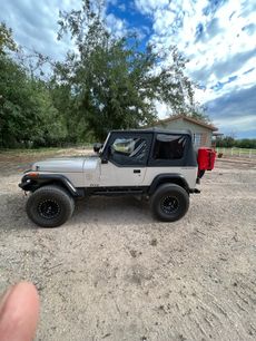 Used 1995 Jeep Wrangler SE