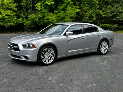 Used 2012 Dodge Charger SE