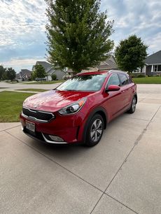 Used 2019 Kia Niro LX