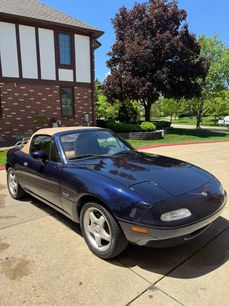 Used 1996 MAZDA MX-5 Miata