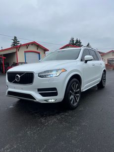 Used 2017 Volvo XC90 T6 Momentum w/ Vision Package