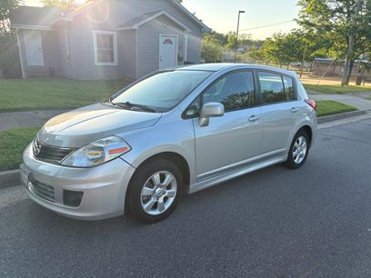Used 2011 Nissan Versa SL