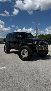Used 2018 Jeep Wrangler Unlimited Sahara