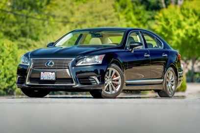 Used 2015 Lexus LS 460 AWD w/ Comfort Package