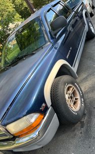 Used 2000 Dodge Dakota 2WD Quad Cab