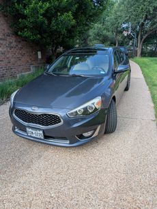 Used 2014 Kia Cadenza Premium w/ Technology Package