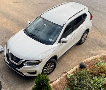 Used 2018 Nissan Rogue SV w/ Premium Package