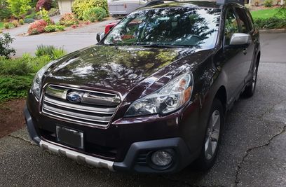 Used 2013 Subaru Outback 2.5i Limited w/ Special Appearance Pkg