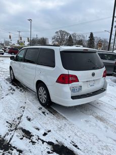 Used 2014 Volkswagen Routan SE
