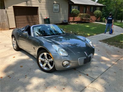 Used 2006 Pontiac Solstice Convertible w/ Premium Package