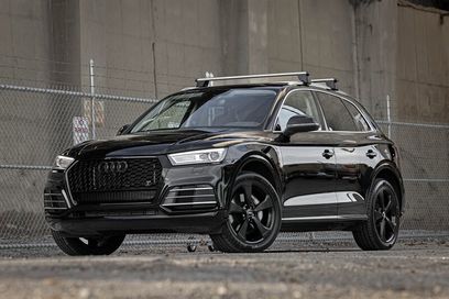 Used 2020 Audi Q5 e Premium w/ Convenience Package