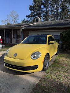 Used 2012 Volkswagen Beetle 2.5