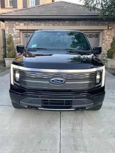Used 2022 Ford F150 Lightning Lariat w/ Equipment Group 511A High