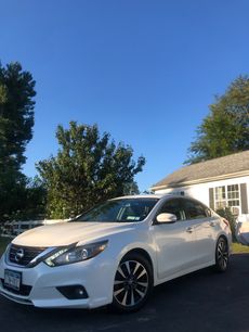Used 2016 Nissan Altima 2.5 SL w/ 2.5 Technology w/LED Package