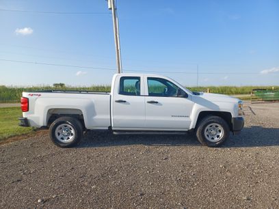Used 2016 Chevrolet Silverado 1500 W/T w/ Trailering Package