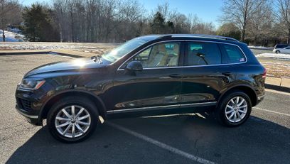 Used 2017 Volkswagen Touareg Sport