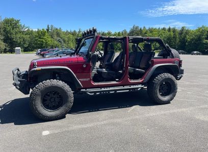 Used 2012 Jeep Wrangler Unlimited Rubicon w/ Connectivity Group