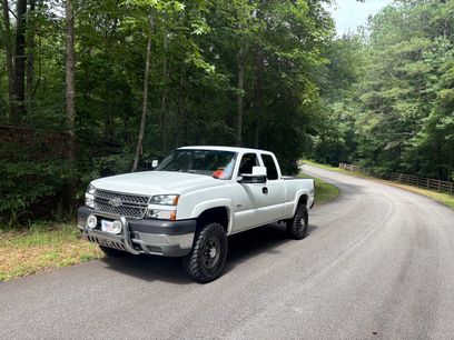 Used 2005 Chevrolet Silverado 2500 LS w/ Heavy-Duty Power Package