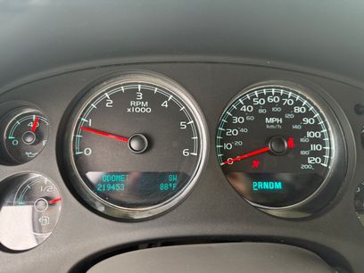 Used 2010 GMC Yukon XL SLT w/ SLT-2 Equipment Package