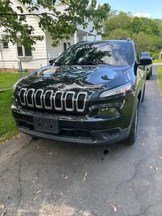 Used 2016 Jeep Cherokee Sport