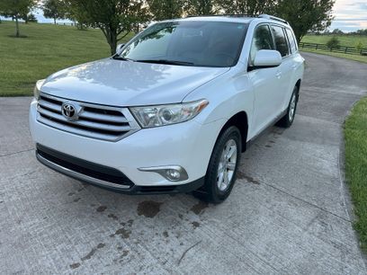Used 2011 Toyota Highlander SE