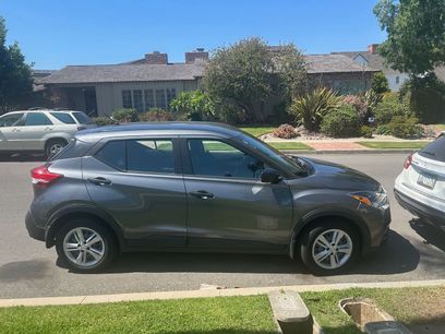 Used 2020 Nissan Kicks S