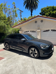 Used 2021 Audi e-tron Premium w/ Convenience Plus Package