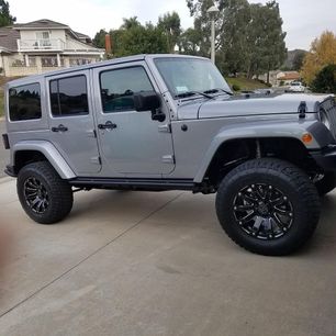 Used 2018 Jeep Wrangler Unlimited Sahara w/ Max Tow Package