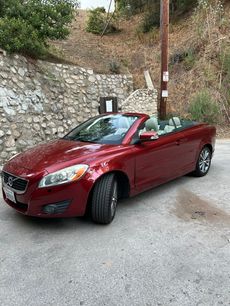 Used 2012 Volvo C70 T5 w/ Climate Pkg