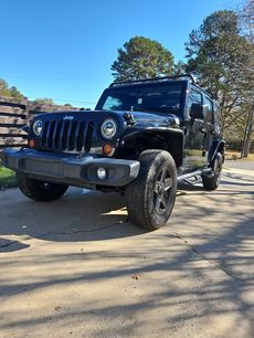Used 2008 Jeep Wrangler Unlimited Sahara w/ Dual Top Group