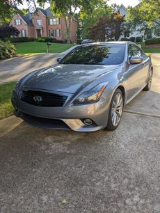 Used 2009 INFINITI G37 Sport w/ Premium Pkg