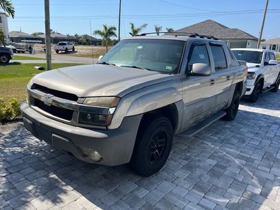 Used 2002 Chevrolet Avalanche 4x4 w/ Off-Road Suspension Pkg