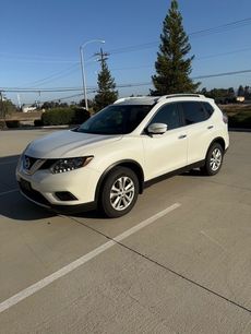 Used 2015 Nissan Rogue SV