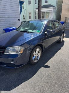 Used 2013 Dodge Avenger SE