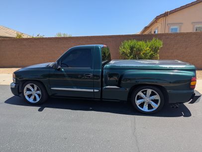Used 2004 GMC Sierra 1500 SLE w/ Light Duty Power Package