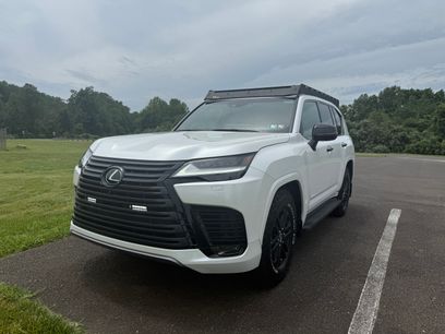 Used 2023 Lexus LX 600 4WD w/ Luxury Package